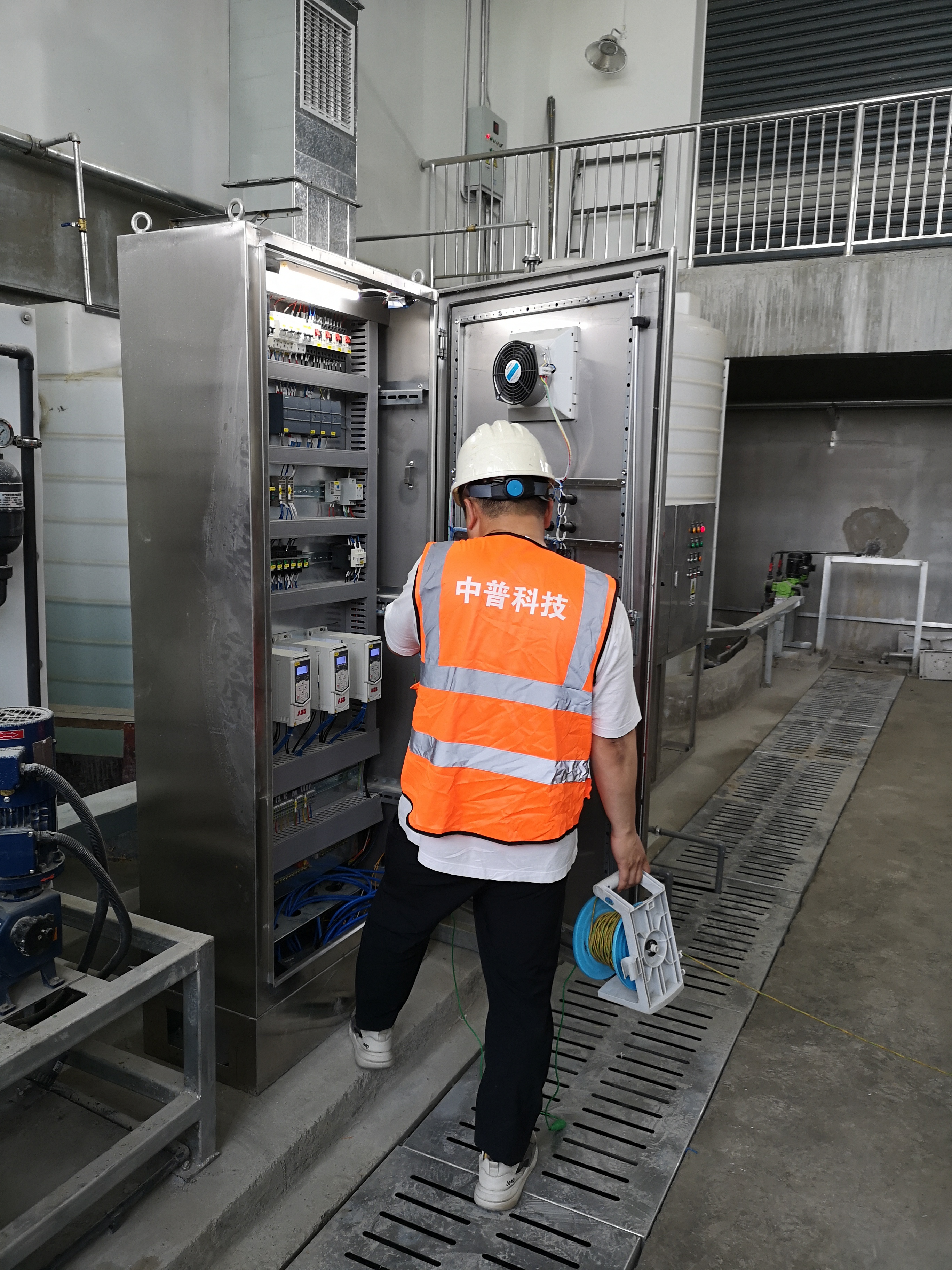 防雷檢測(cè)施工現(xiàn)場(chǎng) 防雷檢測(cè)施工現(xiàn)場(chǎng)