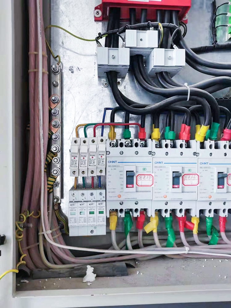 安裝浪涌保護器